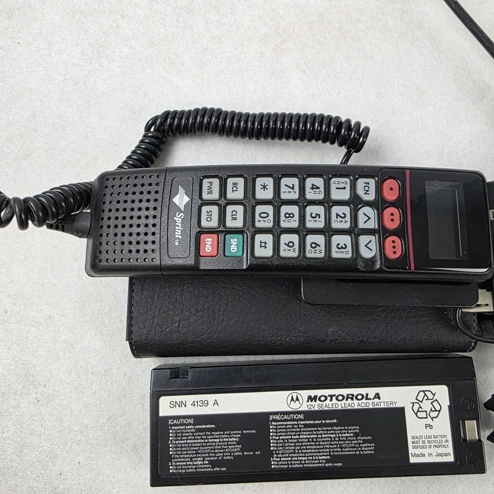 Vintage Sprint Motorola SCN2500A Bag Car Cell Phone Battery Antenna Untested